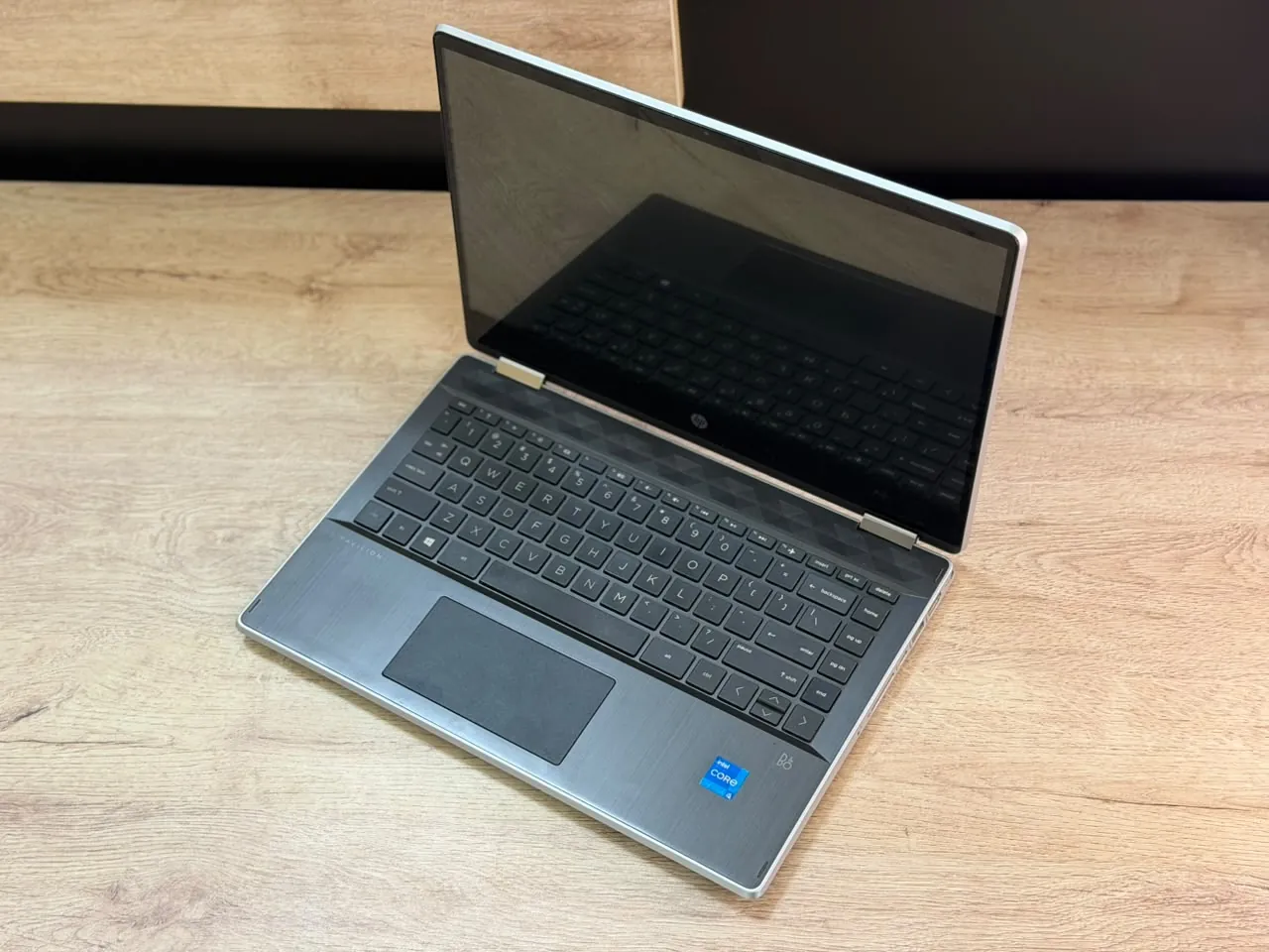 HP Pavilion x360 — şəkil 1