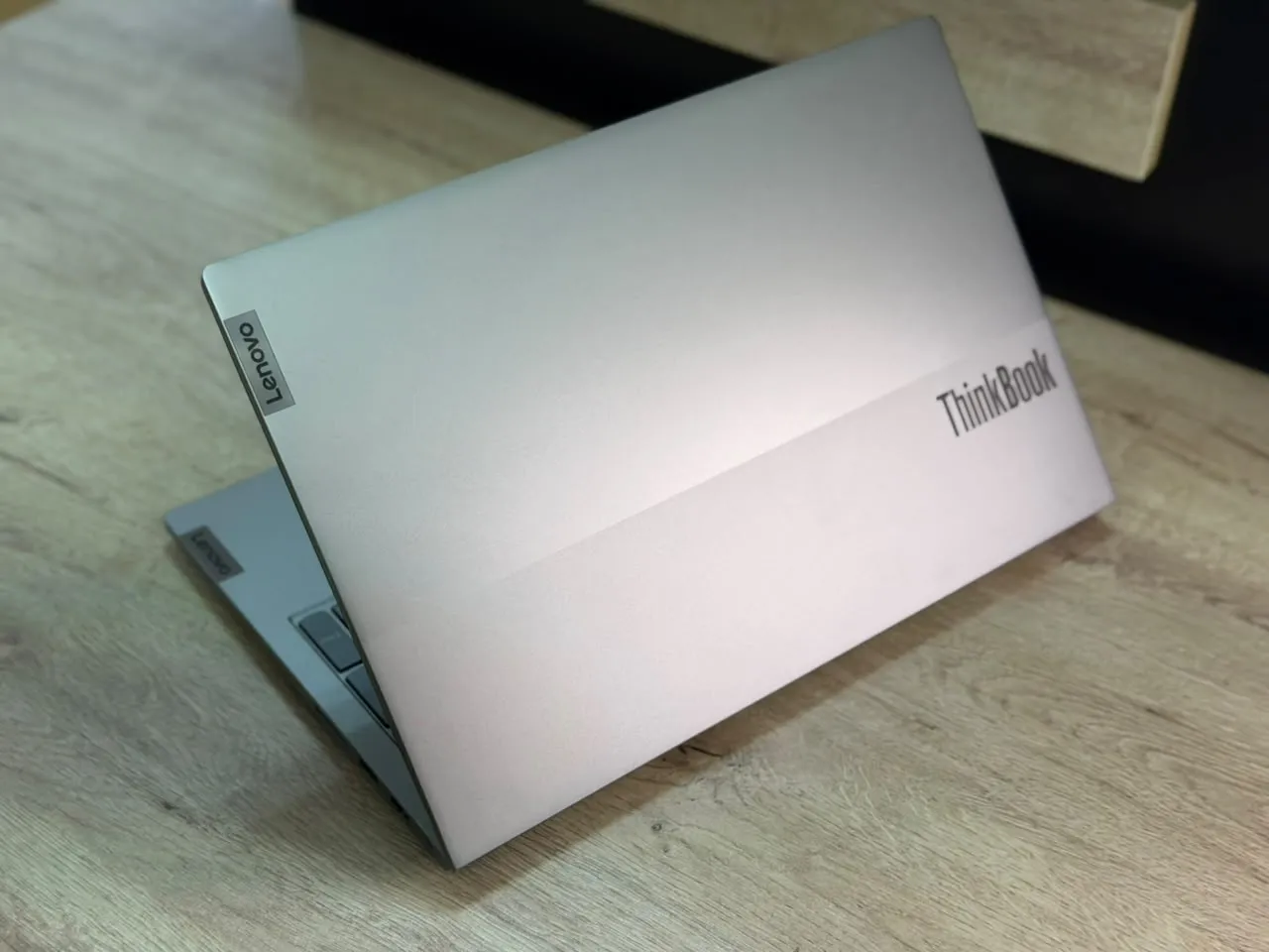 Lenovo ThinkBook