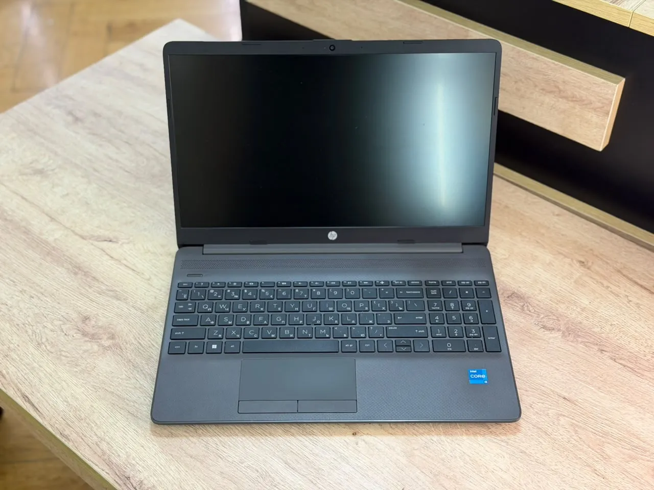 HP Core i3 noutbuk — şəkil 6