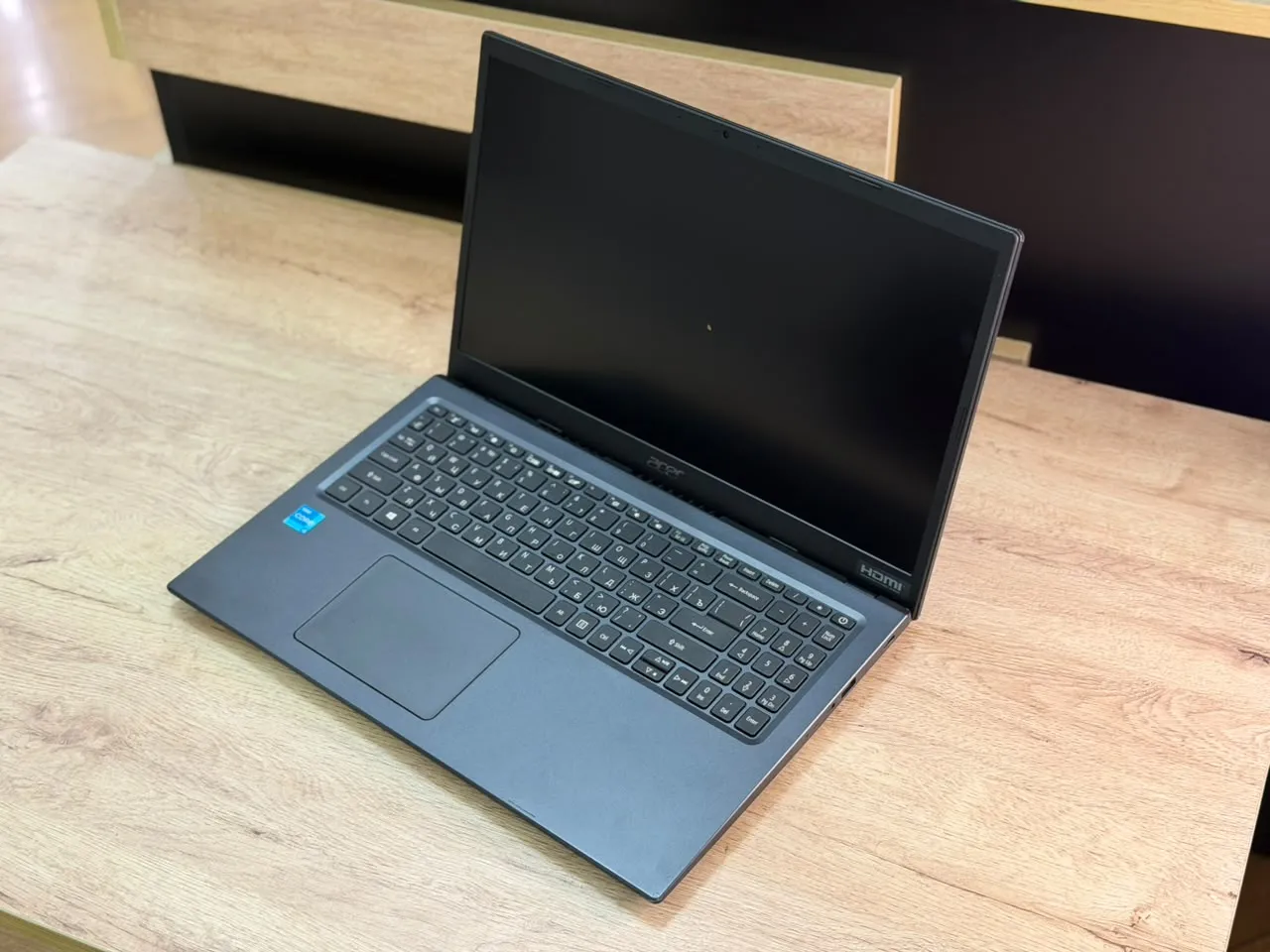 Acer Core i3 noutbuk — şəkil 1