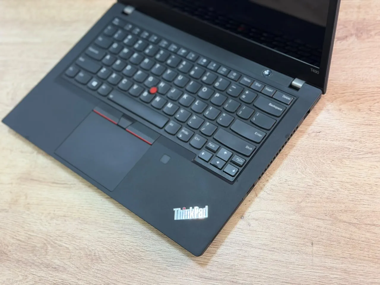 Lenovo ThinkPad T490 — şəkil 3